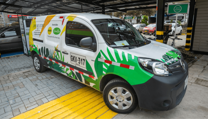 Foto de camioneta del Grupo Éxito